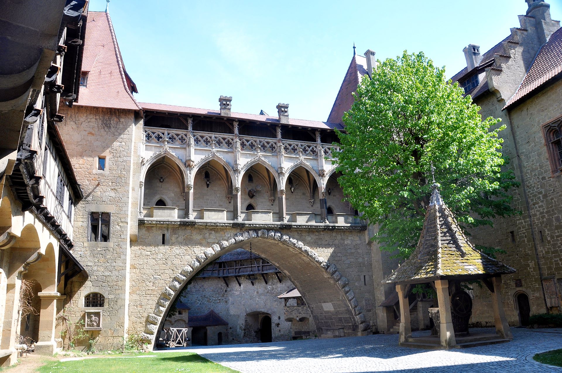 Burg Kreuzenstein, Leobendorf (Photo license: CC BY 2.0)